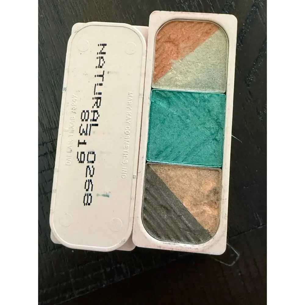 Vintage 1980s Mary Kay NATURAL Palette 8319 Eyeshadow Blush Retro Makeup (2)